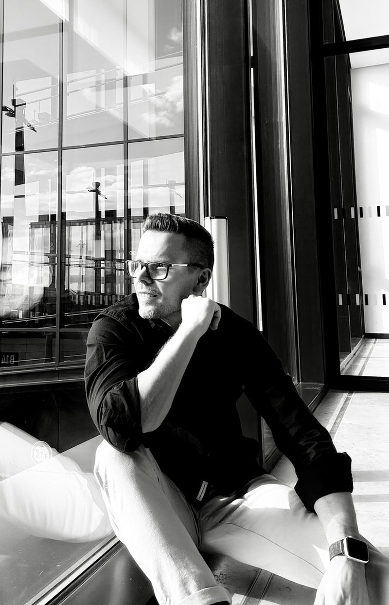 Porträt Studio – Sasha Justmann